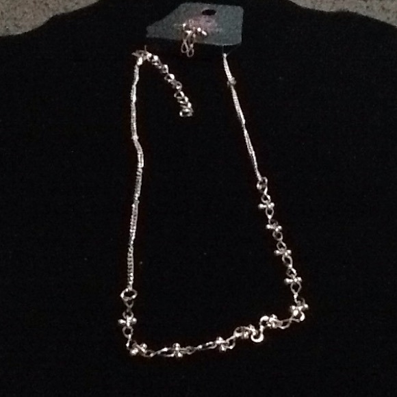 Necklace - Picture 2 of 3